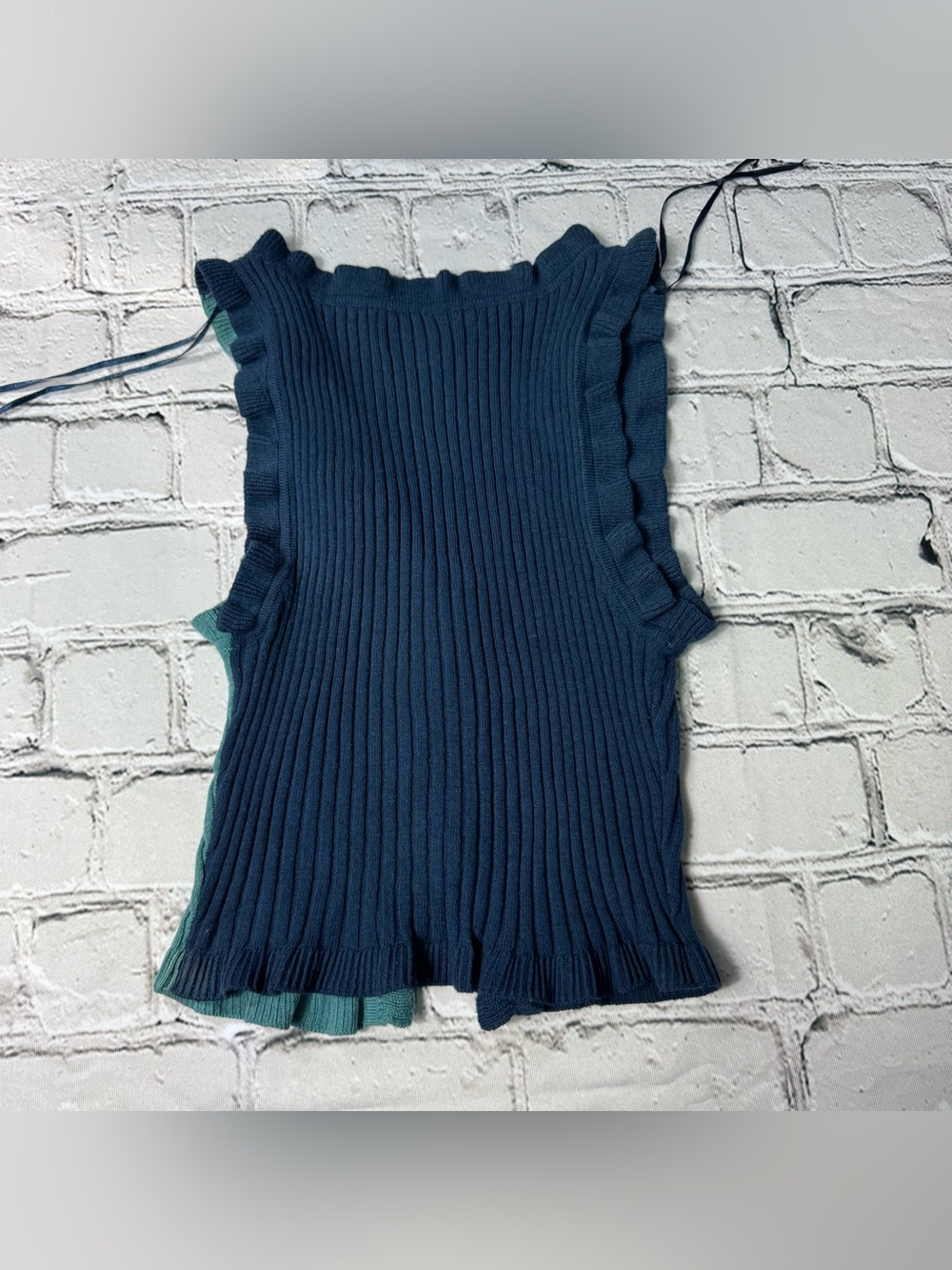 Aeropostale Colorblocked Ruffle Button-Up Ribbed Knit Cropped Tank Top Size XS - Picture 3 of 9